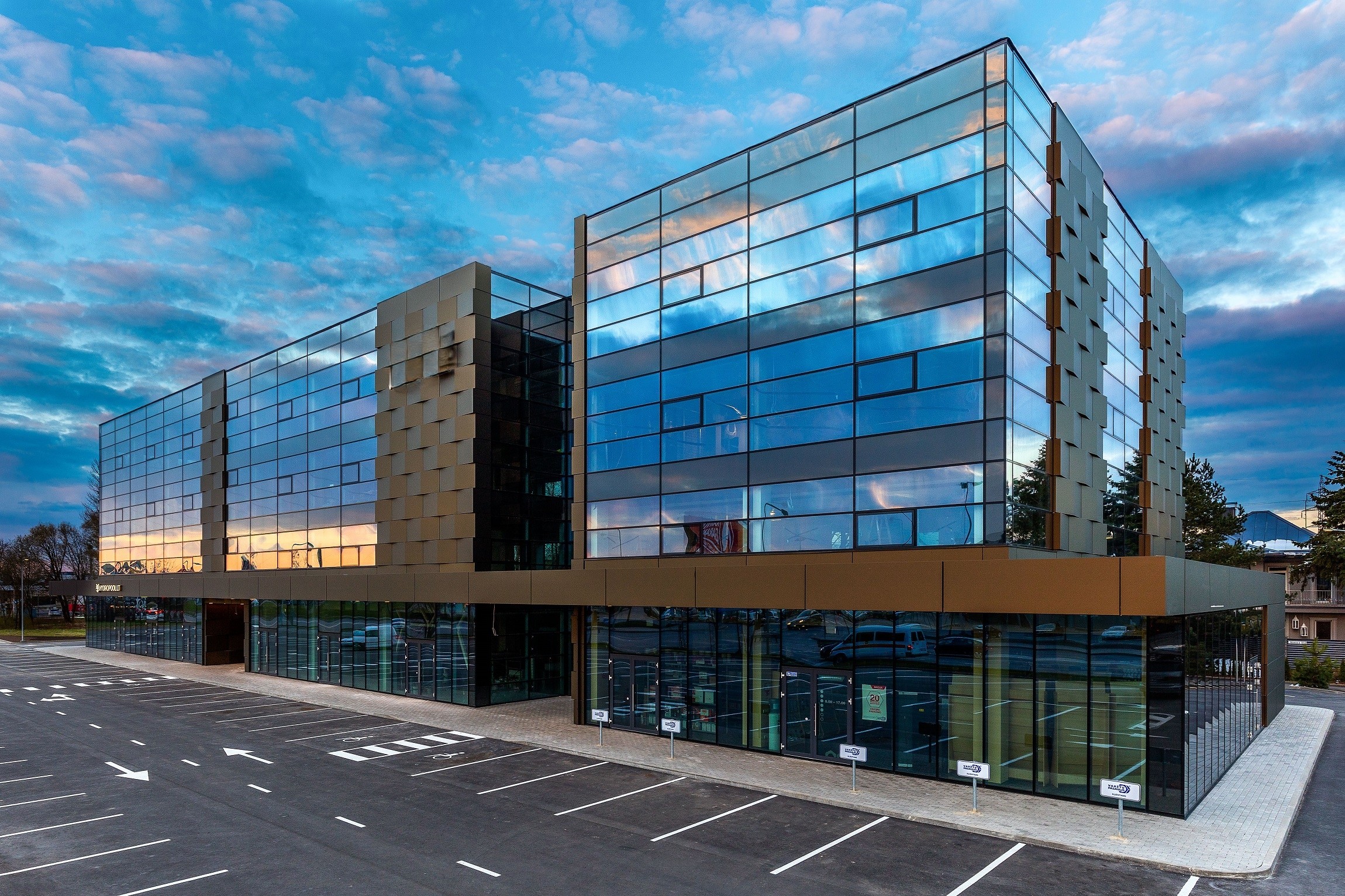 Торговые центры и БЦ